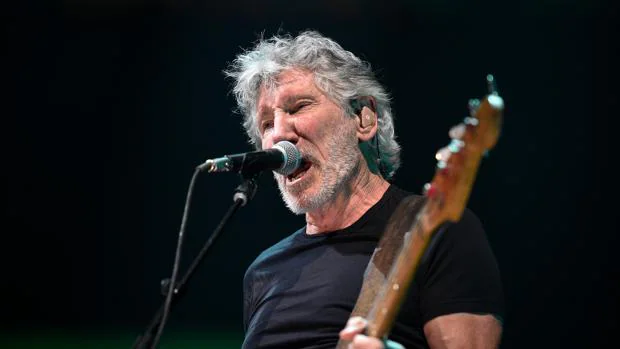 Roger Waters restaura la memoria de Pink Floyd en Barcelona