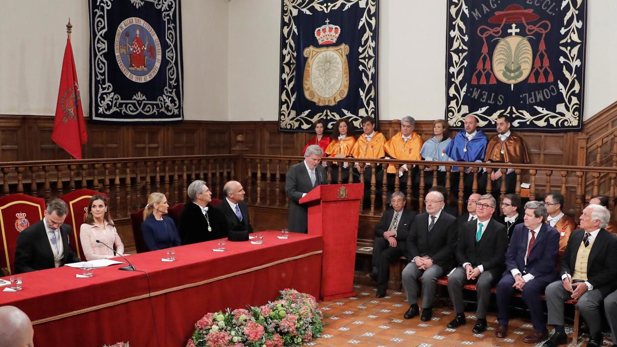 intervención del ministro de Educación, Íñigo Méndez de Vigo, durante el acto de entrega del Premio Cervantes al escritor nicaragüense Sergio Ramírez