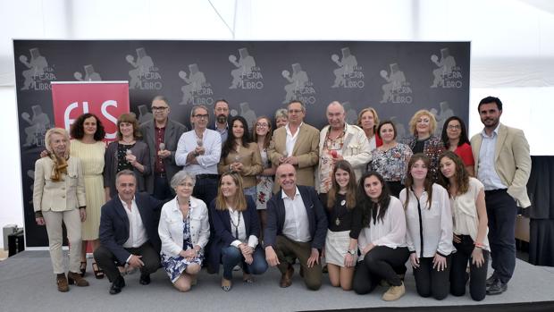 La Feria del Libro de Sevilla premia más de veinte años de radio y de Kika Superbruja