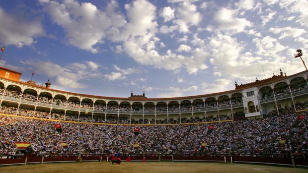 Los aficionados a los toros, amantes también de los museos y el teatro