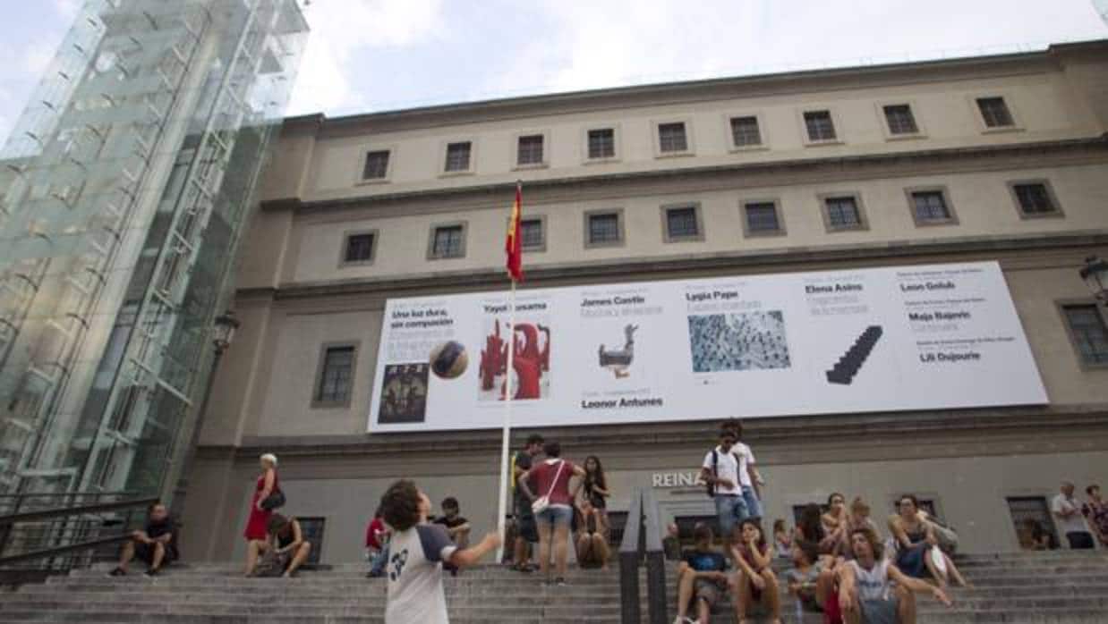 Fachada del Museo Reina Sofía