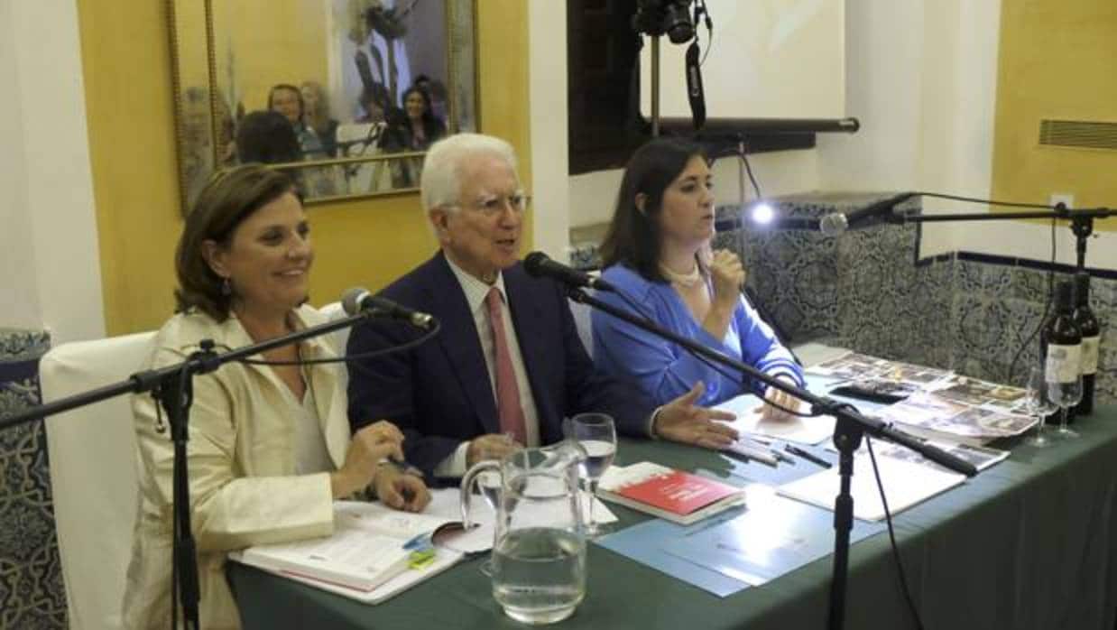 Presentación del libro «Cuaderno del prado», de Ximena Maier, con Pia Halcon y Rafael Atienza