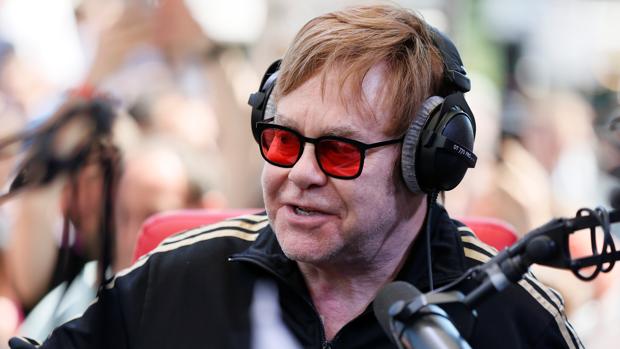 Elton John quiere evitar la reventa en su última gira con un sistema de venta personalizado