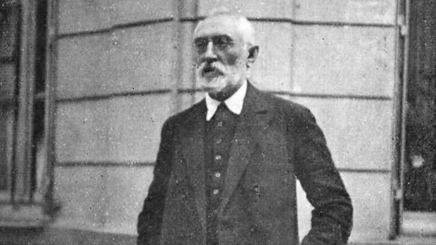 Unamuno ya tiene placa en París