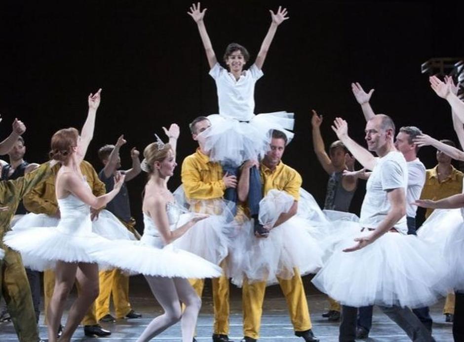 Una escena del musical «Billy Elliot»