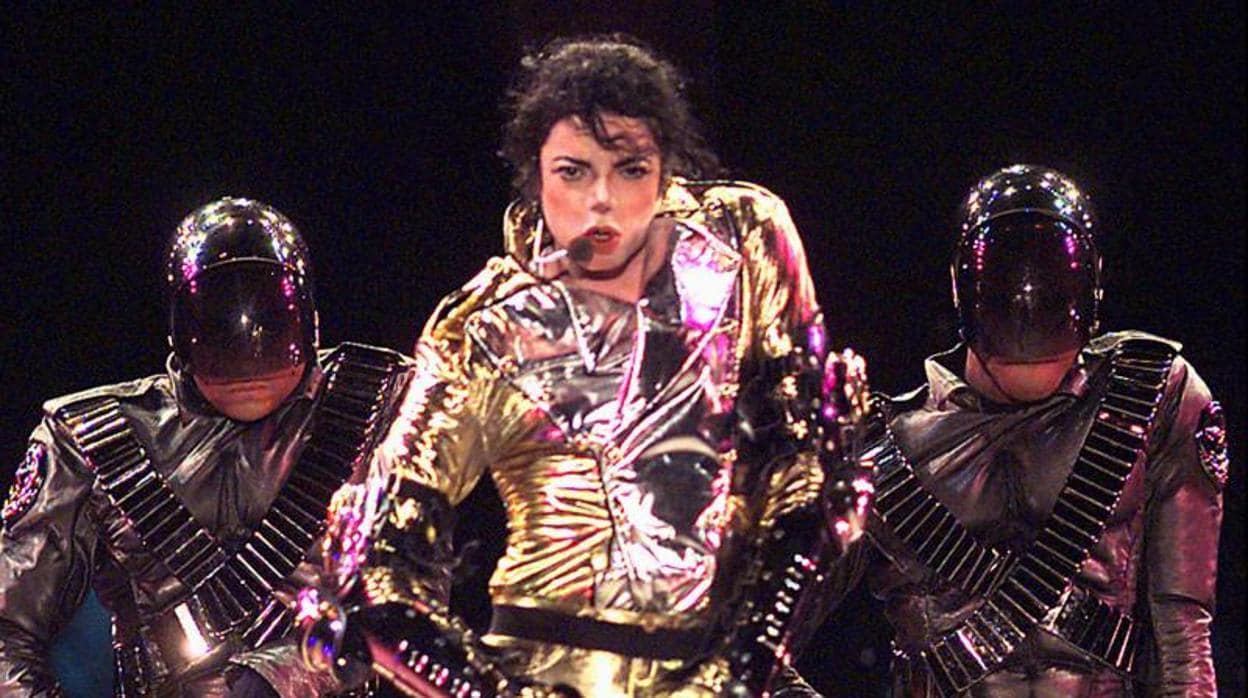 Michael Jackson durante un concierto en Sydney en 1996