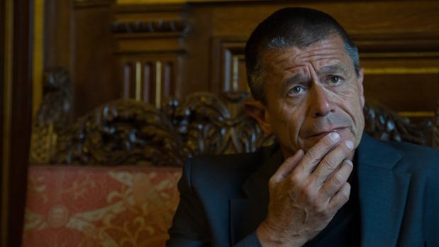 Emmanuel Carrère: «Para escribir un libro es necesario tener un poco de megalomanía»