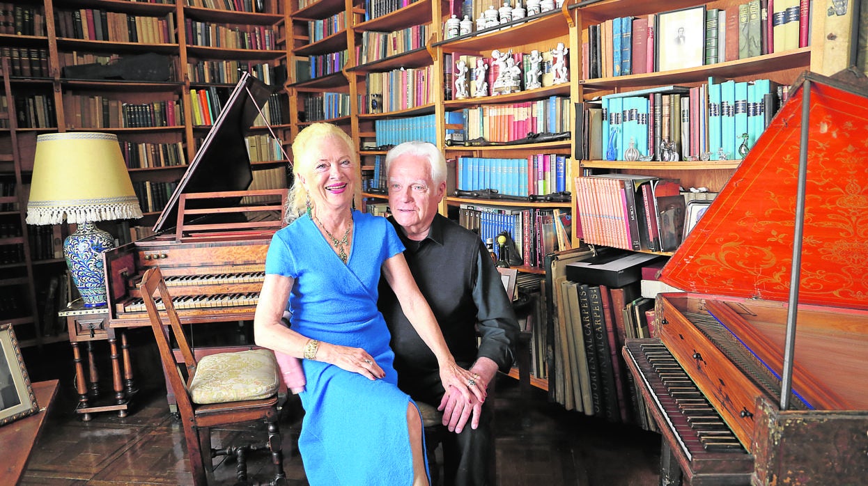 Rodrigo de Zayas y Anne Perret en su estudio