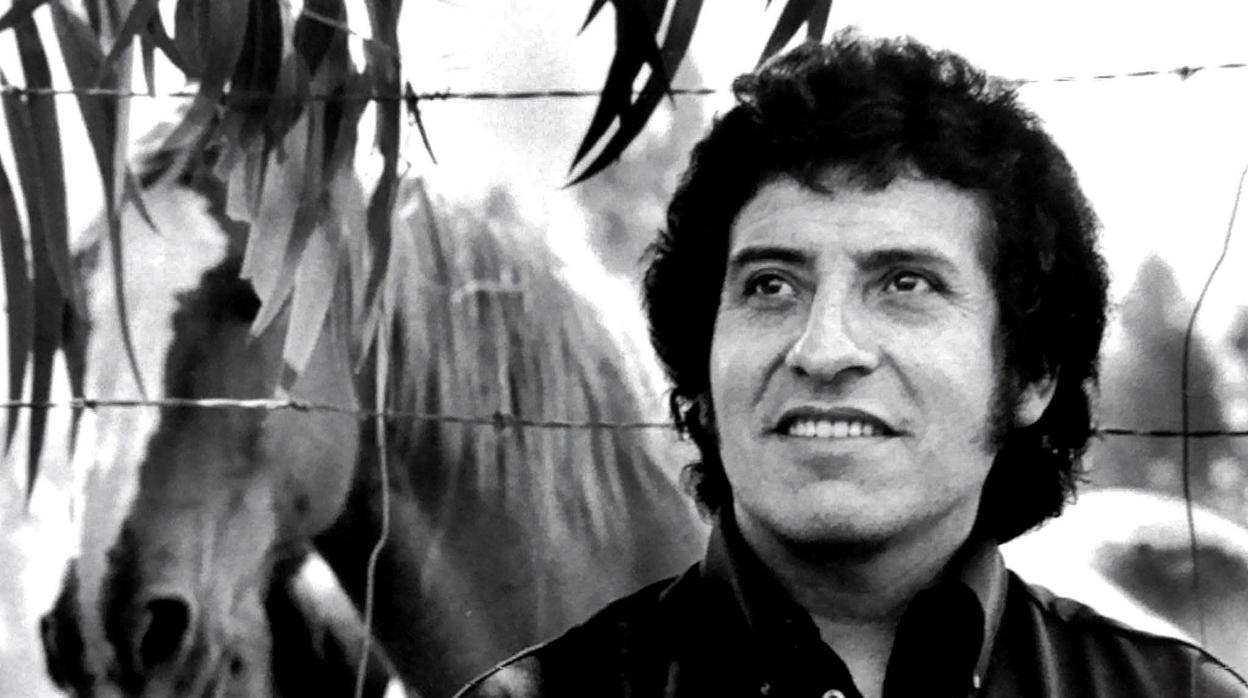 Condenan a nueve exmilitares chilenos por el asesinato de Víctor Jara hace 45 años