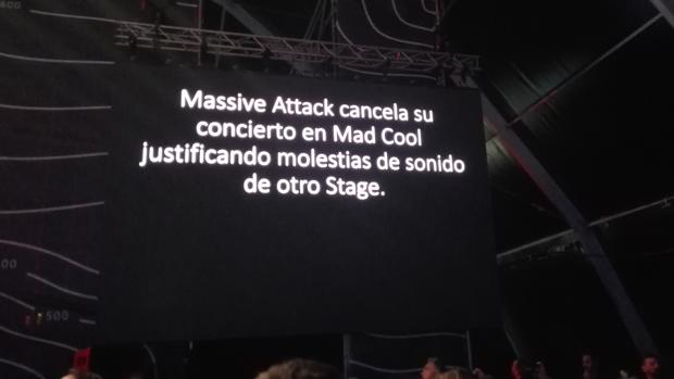Insultos, pitidos y vasos volando: nueva polémica en el Mad Cool al cancelarse el concierto de Massive Attack