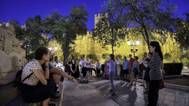 Ruta nocturna por la Sevilla afrancesada