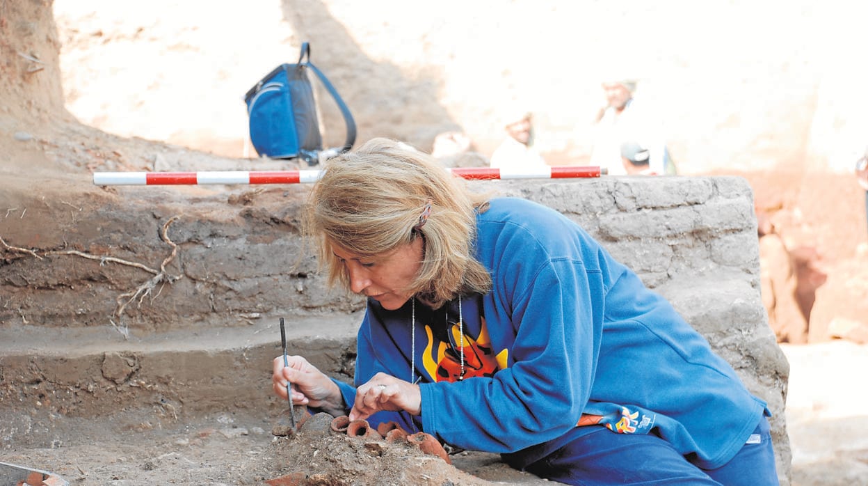 La egiptóloga Carmen Pérez Die, directora de la excavación del MAN en Heracleópolis Magna (Egipto)