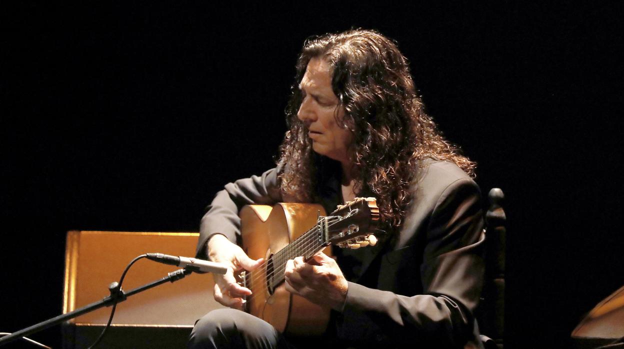 El gran maestro de la guitarra flamenca Tomatito, en el Teatro de la Maestranza