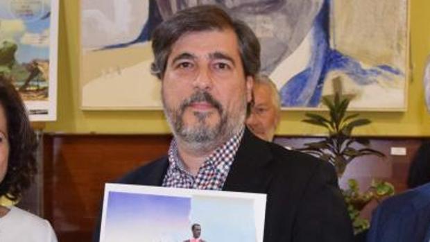 Emilio Alonso Feliz gana el V Premio de Novela Manuel Díaz Vargas para autores noveles con «Manolito»