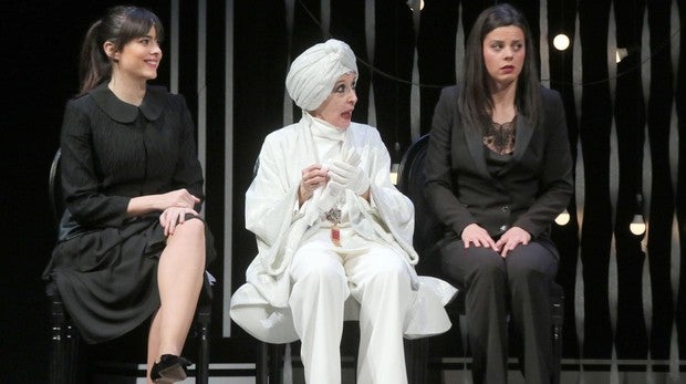 «El funeral»: una diva al cuadrado
