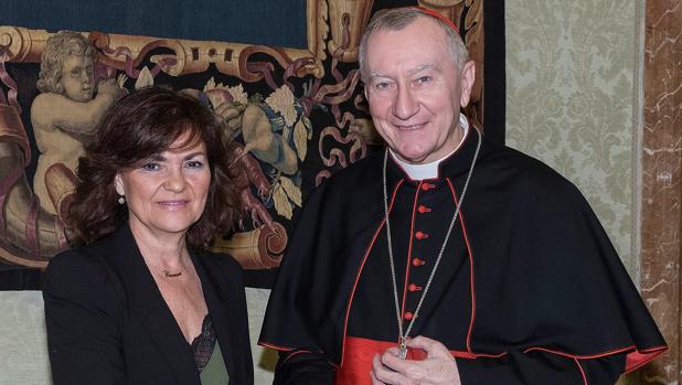 La vicepresidenta, Carmen Calvo, y el secretario de Estado vaticano, Pietro Parolin