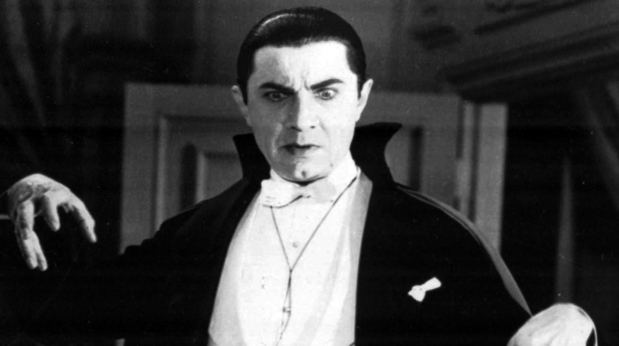 El actor austro-húngaro Bela Lugosi haciendo de Drácula en una película de 1931