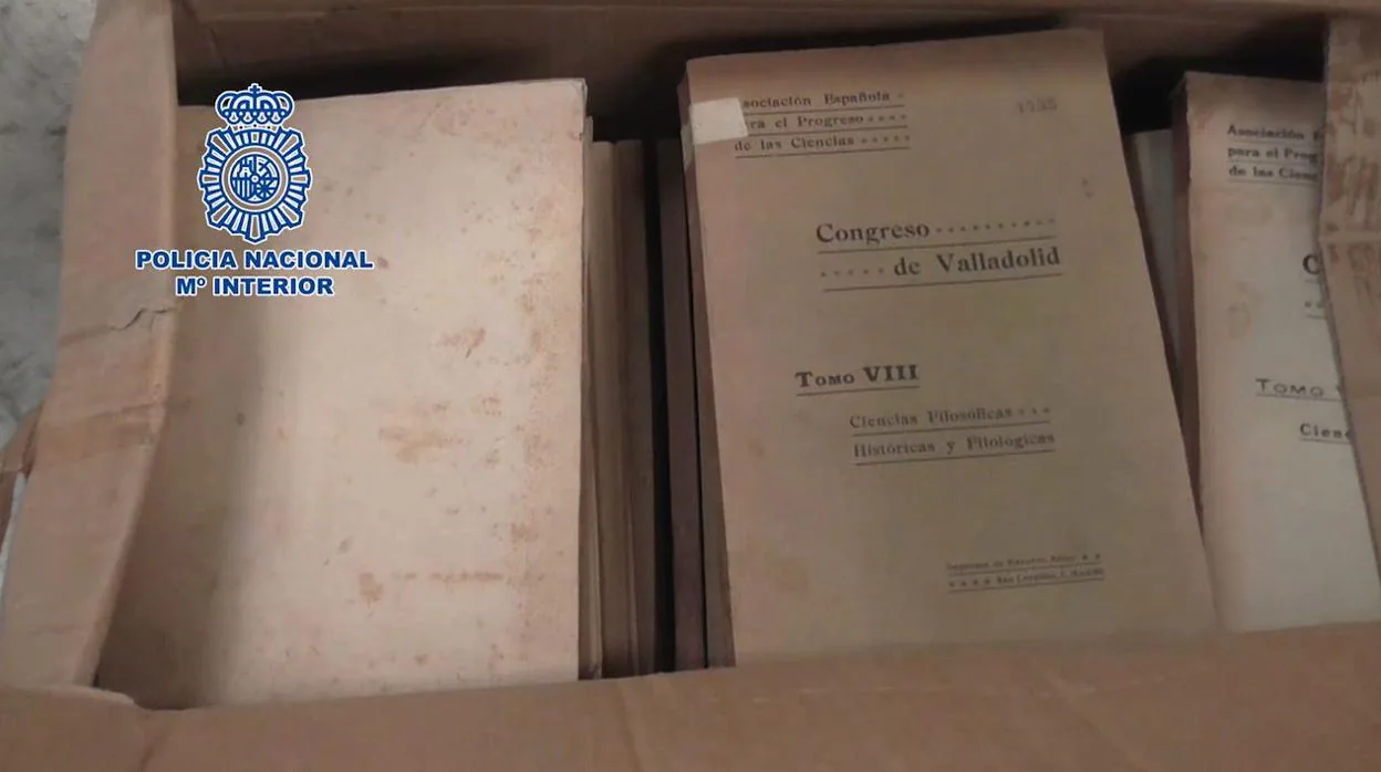 La Policía recupera cientos de documentos del archivo de Juan de la Cierva desaparecidos desde 1998