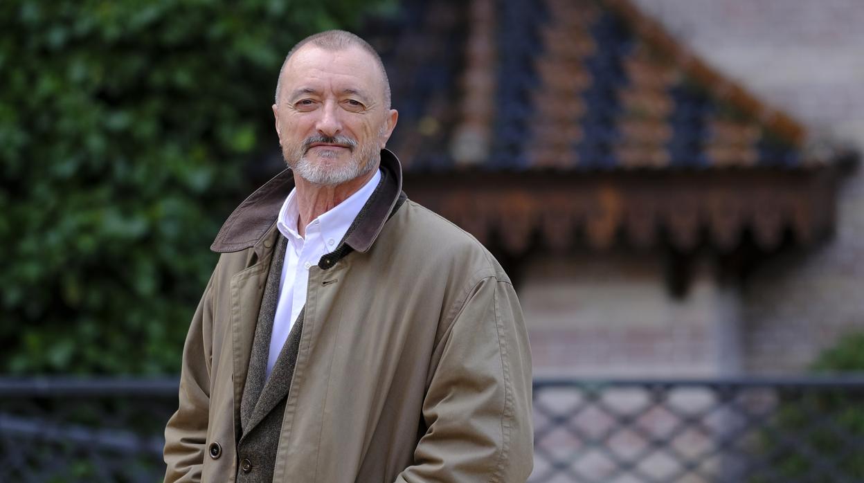 Arturo Pérez-Reverte en una foto de archivo