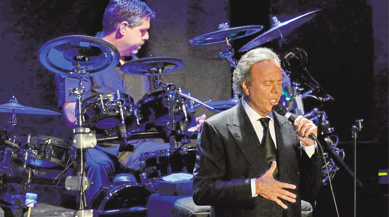 Julio Iglesias, Grammy honorífico a toda su trayectoria