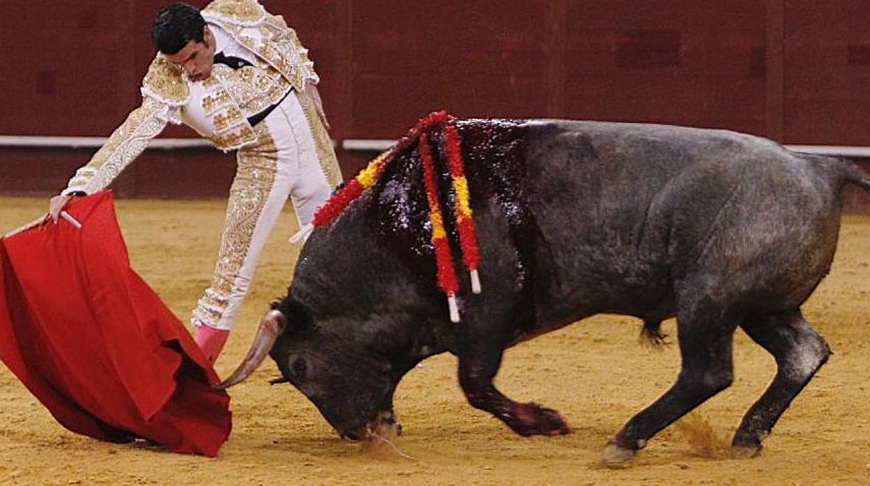 Emilio de Justo abandona a hombros el coso de Carabanchel