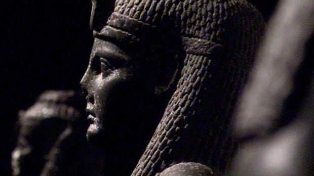 ¿Por qué hay tantas esculturas del Antiguo Egipto sin nariz?