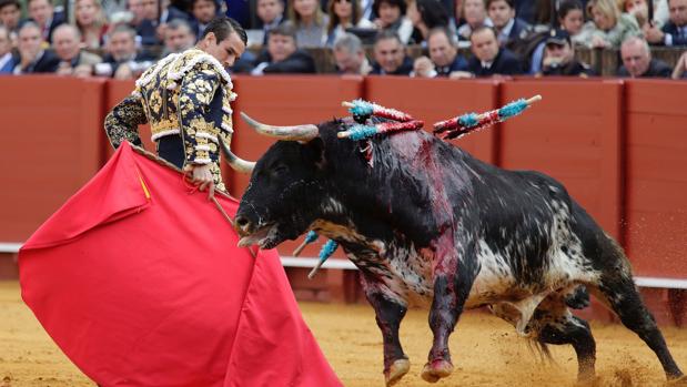 Así te hemos contado en directo, toro a toro, la corrida del Domingo de Resurrección