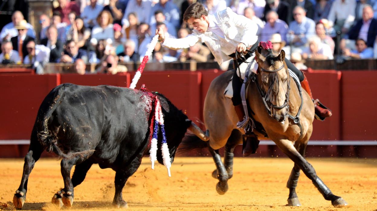Toros en Sevilla, en directo la corrida de rejones de los De Mendoza y Vicens de la Feria de Abril de Sevilla 2019