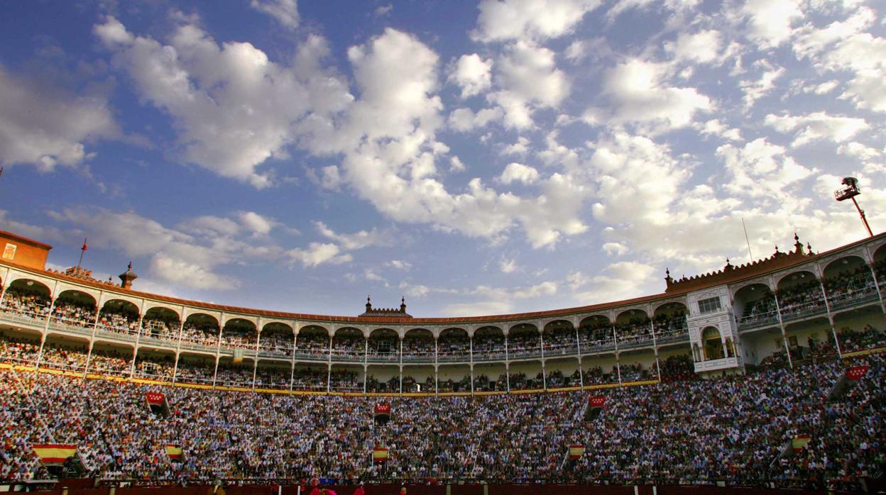 Tarde de San Isidro con lleno en Las Ventas