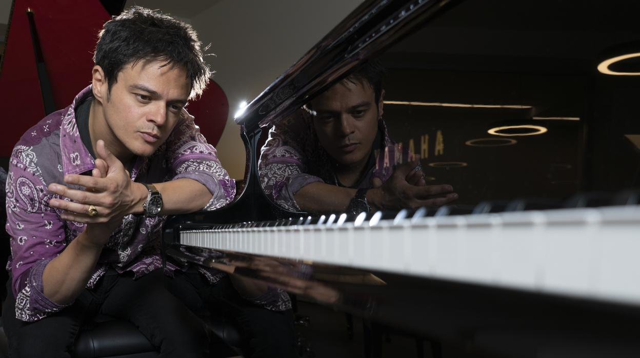 Jamie Cullum, durante la entrevista con ABC en Hinves Pianos