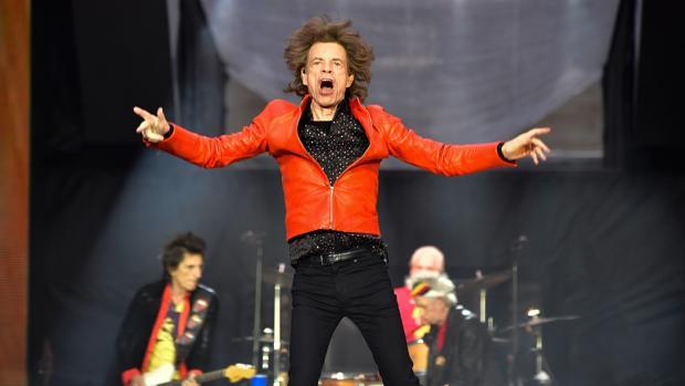 Mick Jagger sorprende a sus fans con un increíble vídeo tras su operación de corazón