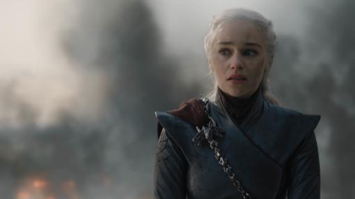 Emilia Clarke como Daenerys Targaryen