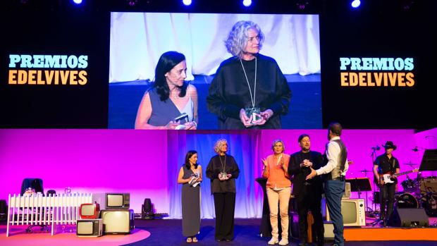 Inés Garlard, Paloma González Rubio y David Álvarez, ganadores de los premios literarios de Edelvives