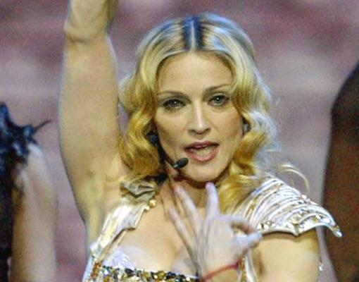 Madonna en un concierto en Lisboa