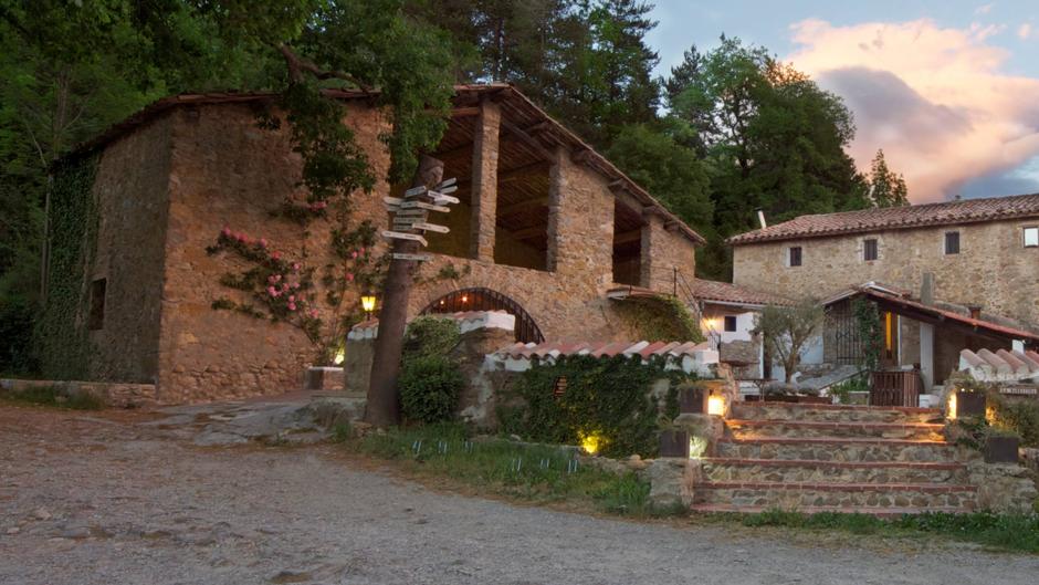 Expulsados de un restaurante en Gerona por llevar un polo con la bandera española