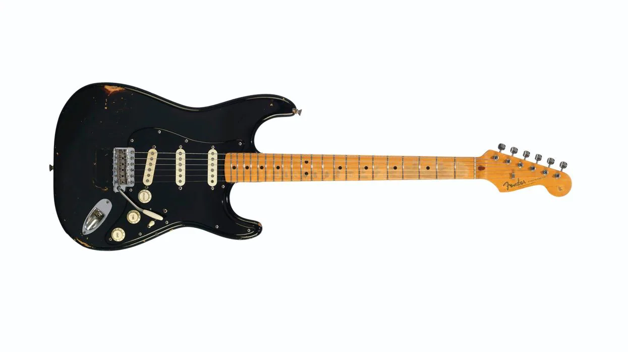 Esta es la «Black Strat», la guitarra más cara de la historia