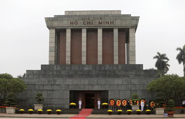 Vietnam recurre a científicos rusos para conservar la momia de Ho Chi Minh como la de Lenin