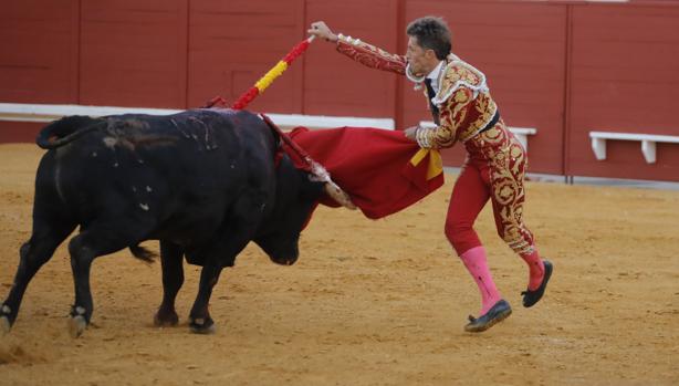 Manuel Escribano hace historia al indultar a un gran Miura en Utrera