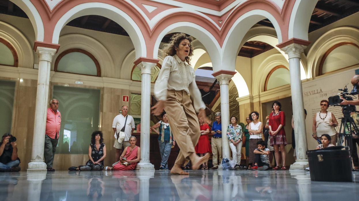 Inauguracion del Festival de Italica con el espectaculo “Nua” de la cia. Nadine Gerpacher