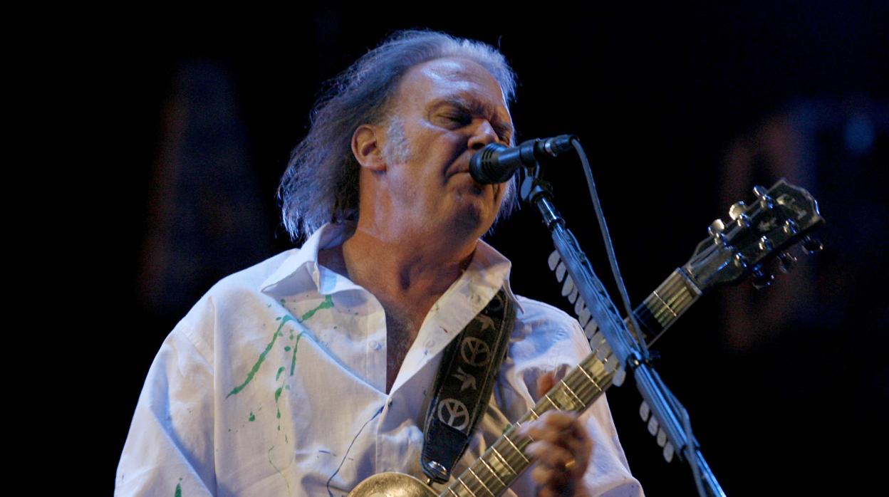 Neil Young y The Who son dos de los más de 700 artistas afectados