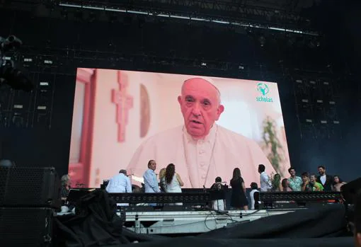 El Papa dirige un mensaje por videoconferencia