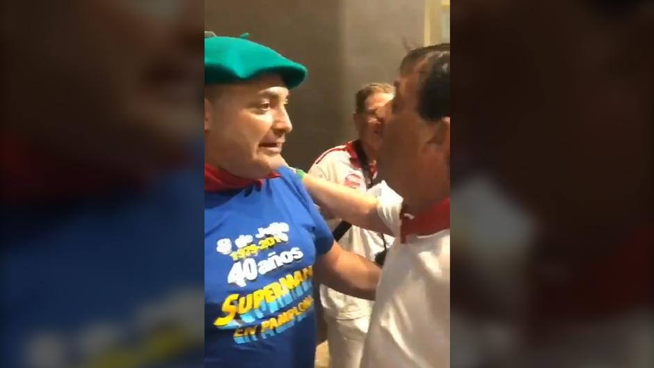 La hilarante broma de un portero de la Plaza de Toros de Pamplona: «Bienvenidos al parque acuático»