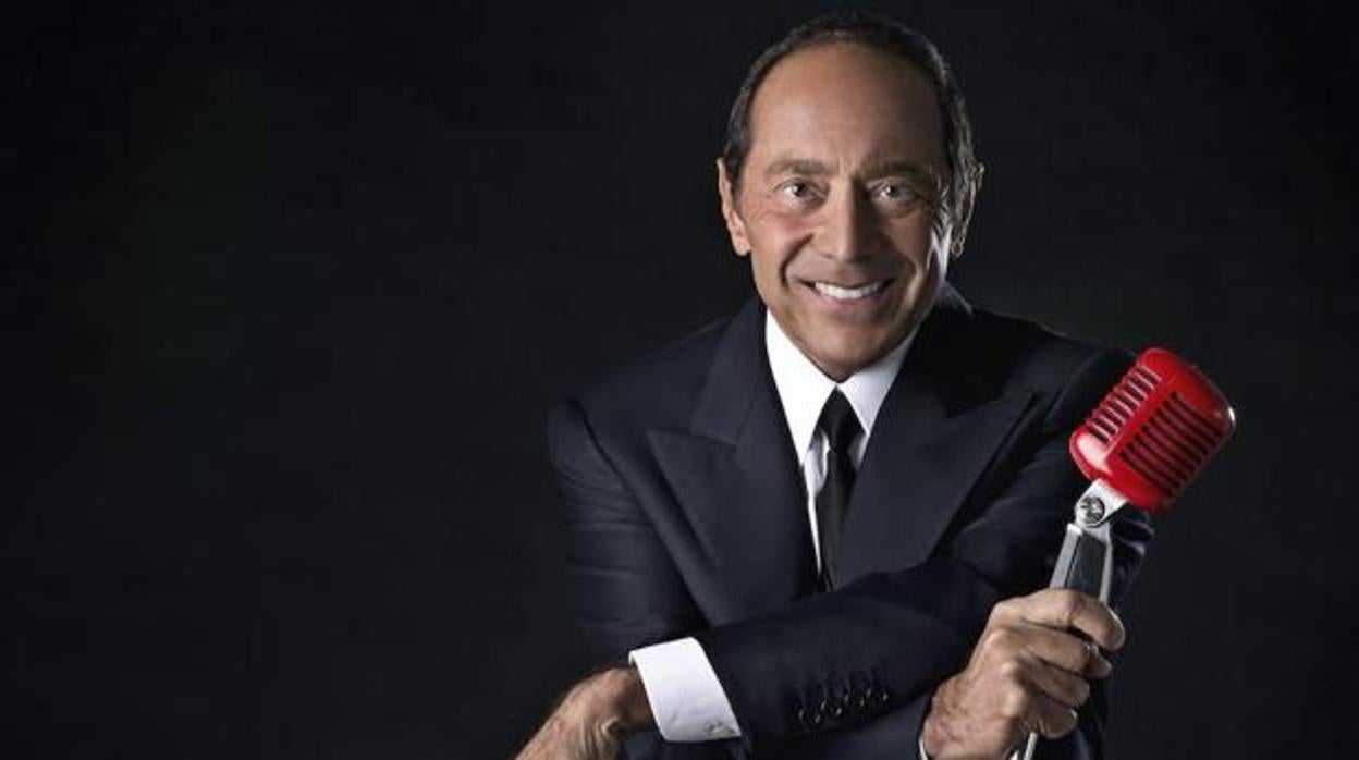 El cantante Paul Anka