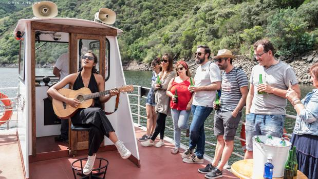 Vino, música y patrimonio en Ribeira Sacra, la rara avis de los festivales de música