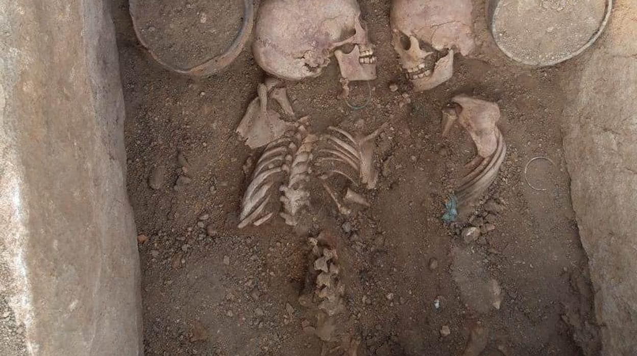 Encuentran los esqueletos de los «Romeo y Julieta» de la Edad de Bronce