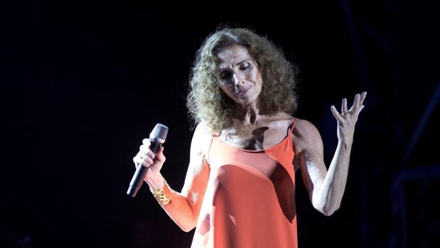 Ana Belén: «El escenario tiene veneno, sin duda»