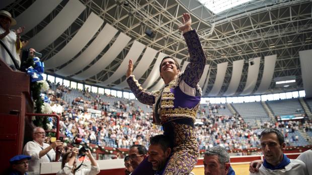 San Sebastián: Aguado apunta, El Juli dispara