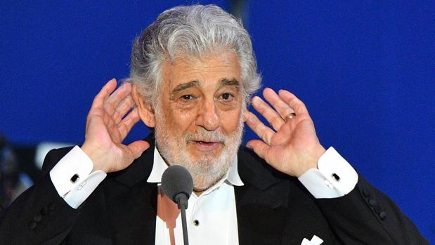 La Ópera de Viena mantendrá los contratos a Plácido Domingo