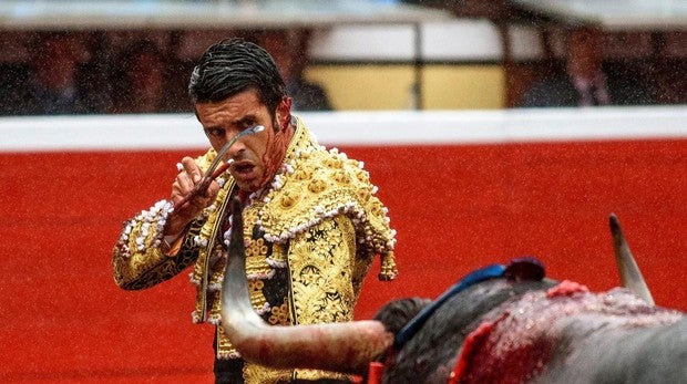 Directo: Emilio de Justo, solo con seis toros de Victorino en Dax