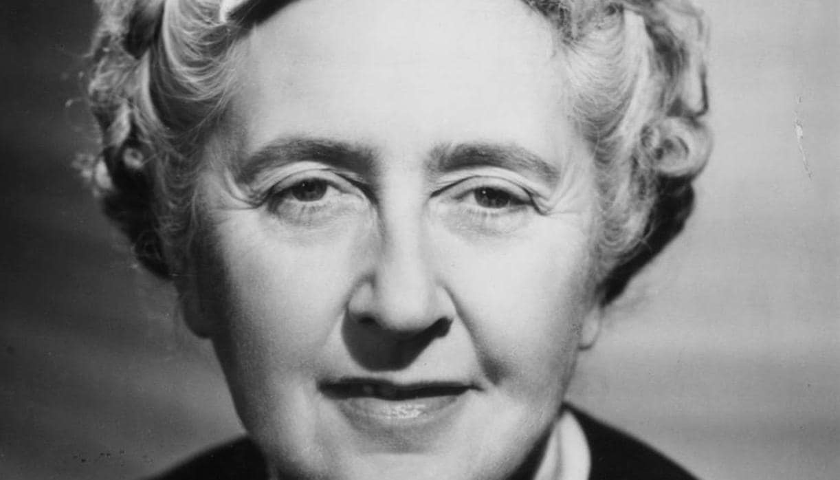 Retrato de Agatha Christie en edad madura